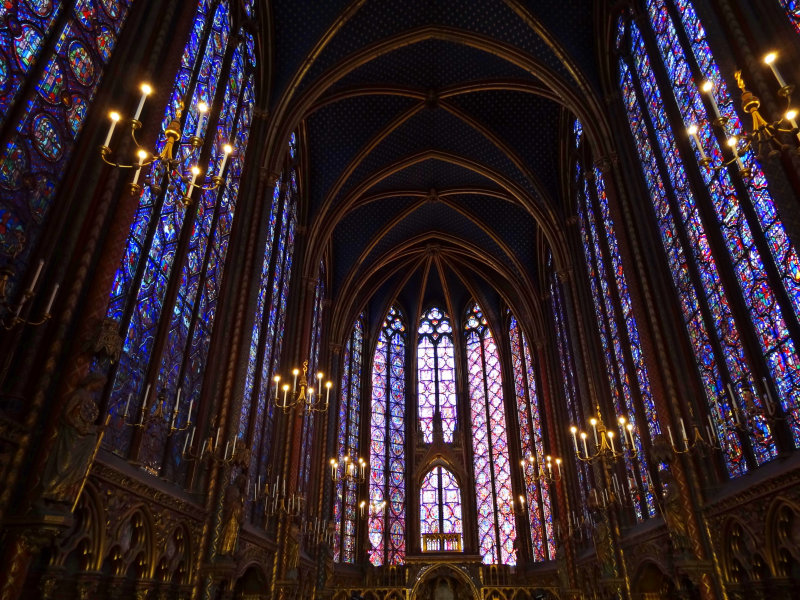 Photo of inside Sainte Chapelle in Paris, France